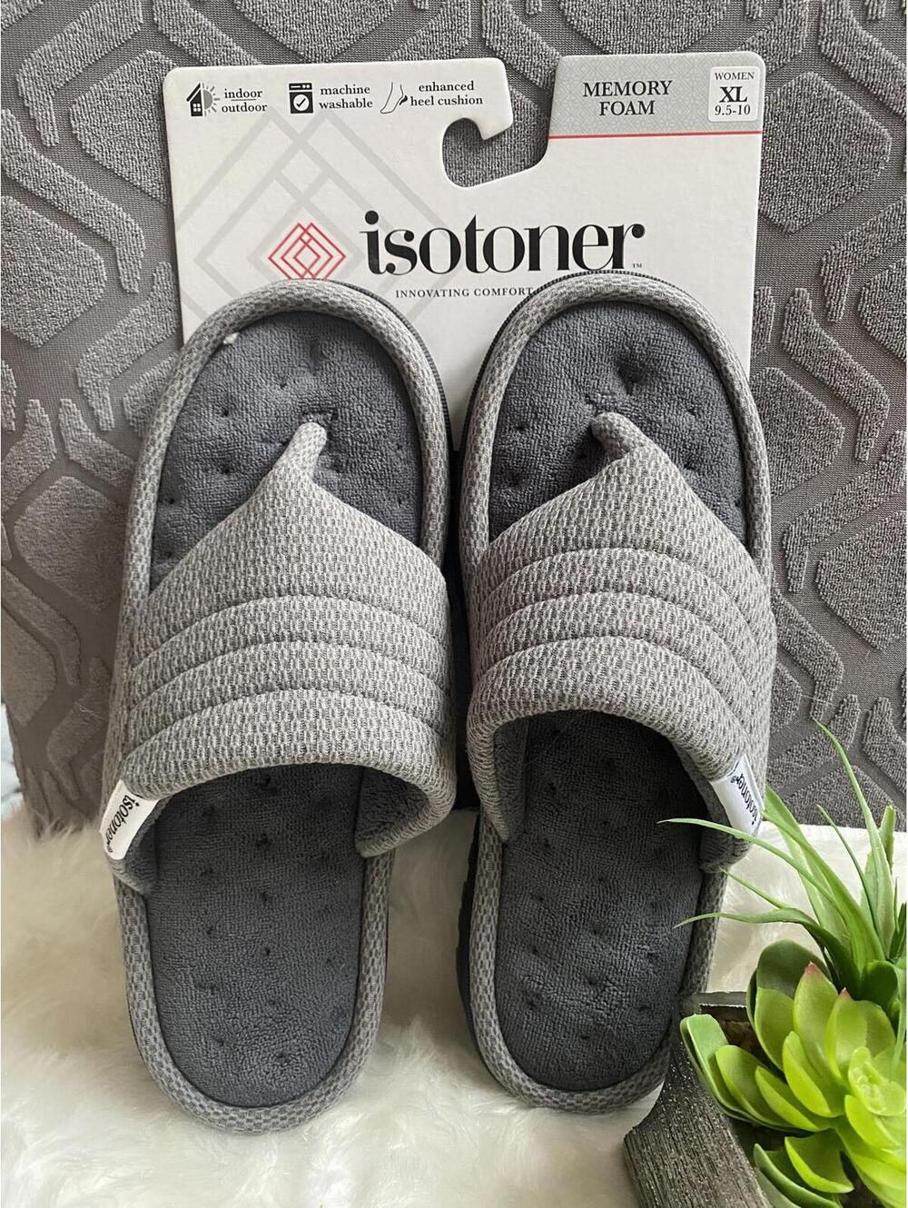 Isotoner Women's Memory Foam Indoor/Outdoor Light Gray Slippers XL  9.5-10